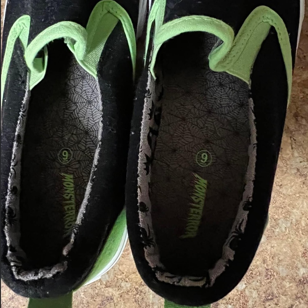 Frankenstein / Bride of Frankenstein Shoes - Picture 3 of 3